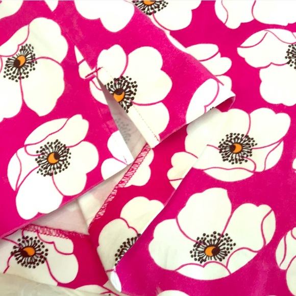 🌿EP Pro Fuchsia Floral Golf Skort - Picture 5 of 12